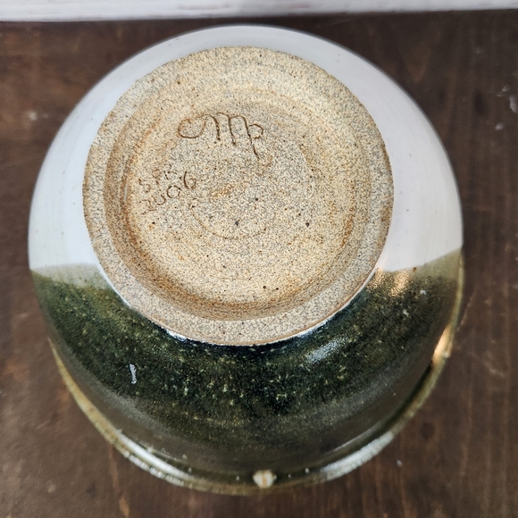 Handcrafted Pottery Bowl - Green and White - Picture 2 of 7